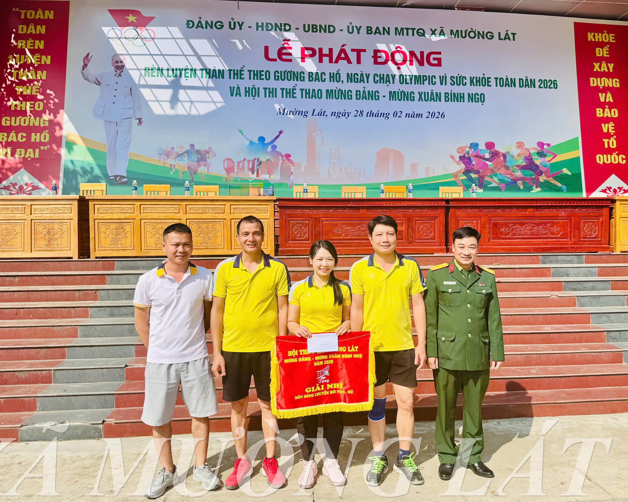 Anh-tin-bai